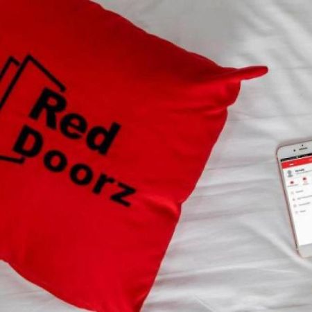 Reddoorz Plus Near Rs Rk Charitas 2 Palembang Extérieur photo